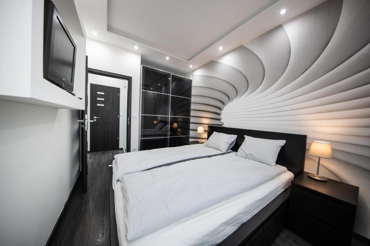 Spacious 3-Room Apartment With Free Parking บูดาเปสต์ ภายนอก รูปภาพ