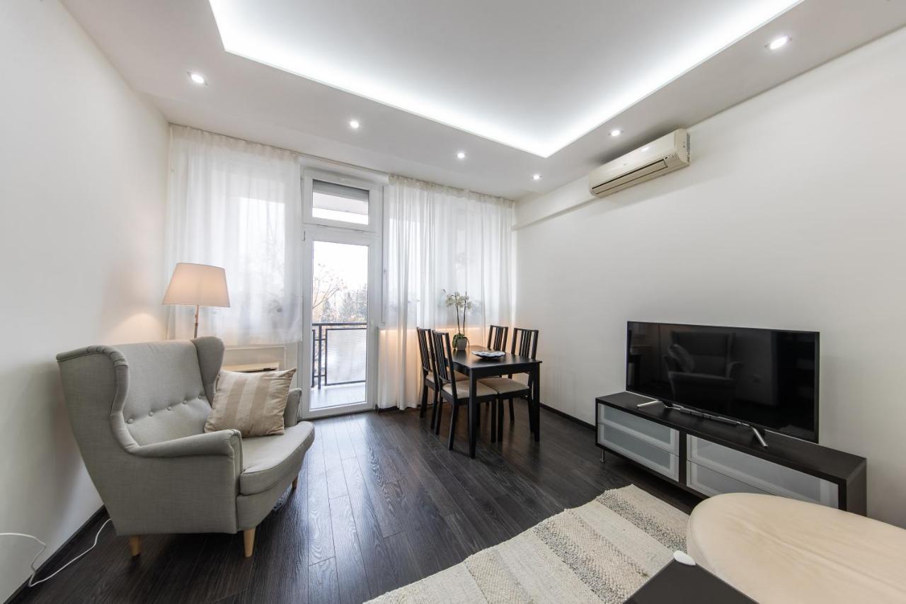 Spacious 3-Room Apartment With Free Parking บูดาเปสต์ ภายนอก รูปภาพ