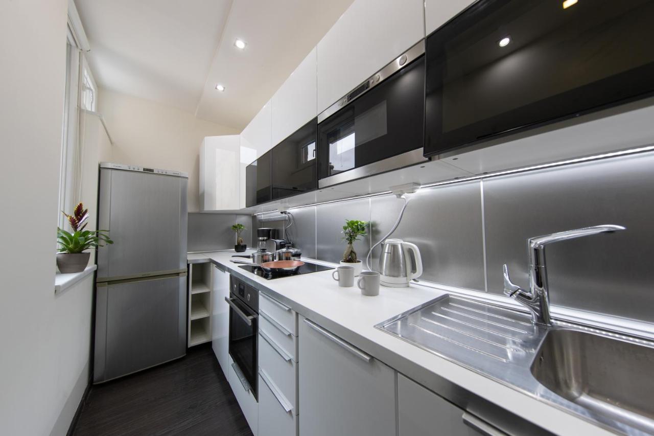 Spacious 3-Room Apartment With Free Parking บูดาเปสต์ ภายนอก รูปภาพ