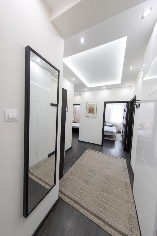 Spacious 3-Room Apartment With Free Parking บูดาเปสต์ ภายนอก รูปภาพ